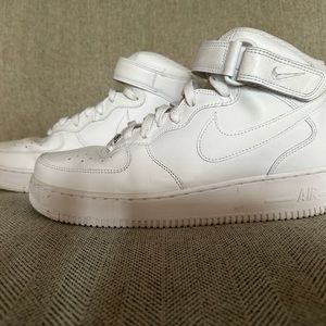 Nike AirForce 1 Mid 07 White mens size 10